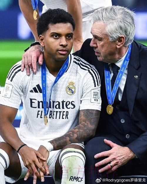 达成协议!J罗大幅降薪加盟埃弗顿 联手安切洛蒂 达成协议!J罗大幅降薪加盟埃弗顿 联手安切洛蒂